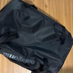 Patagonia mlc 45 Black backpack